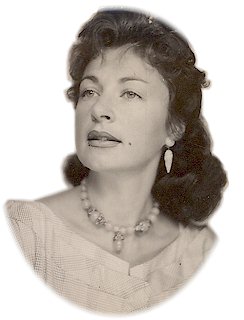 Edith, alors Suzanne Coiffeuse  Paris 1958 / 1959